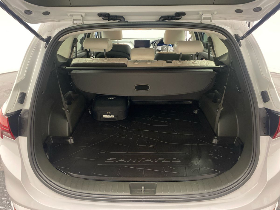 2023 Hyundai Santa Fe 1.6 PHEV 4WD Executive Plus Auto €43,995