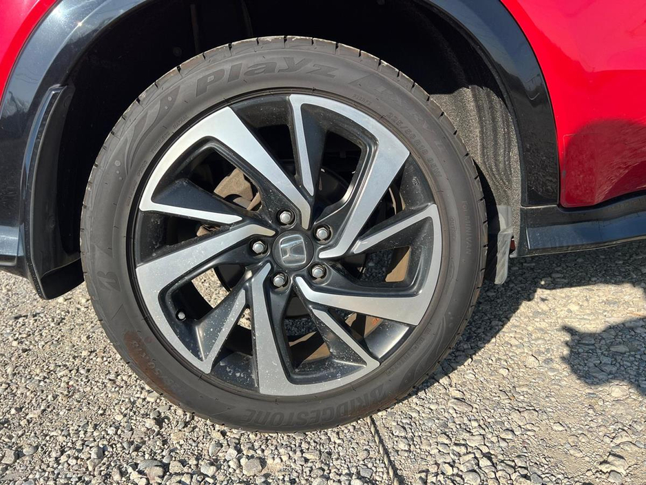 2016 Honda Vezel - image 2