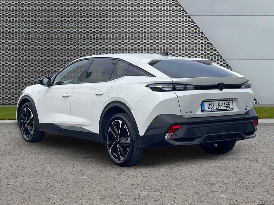 2023 Peugeot 408 - image 3