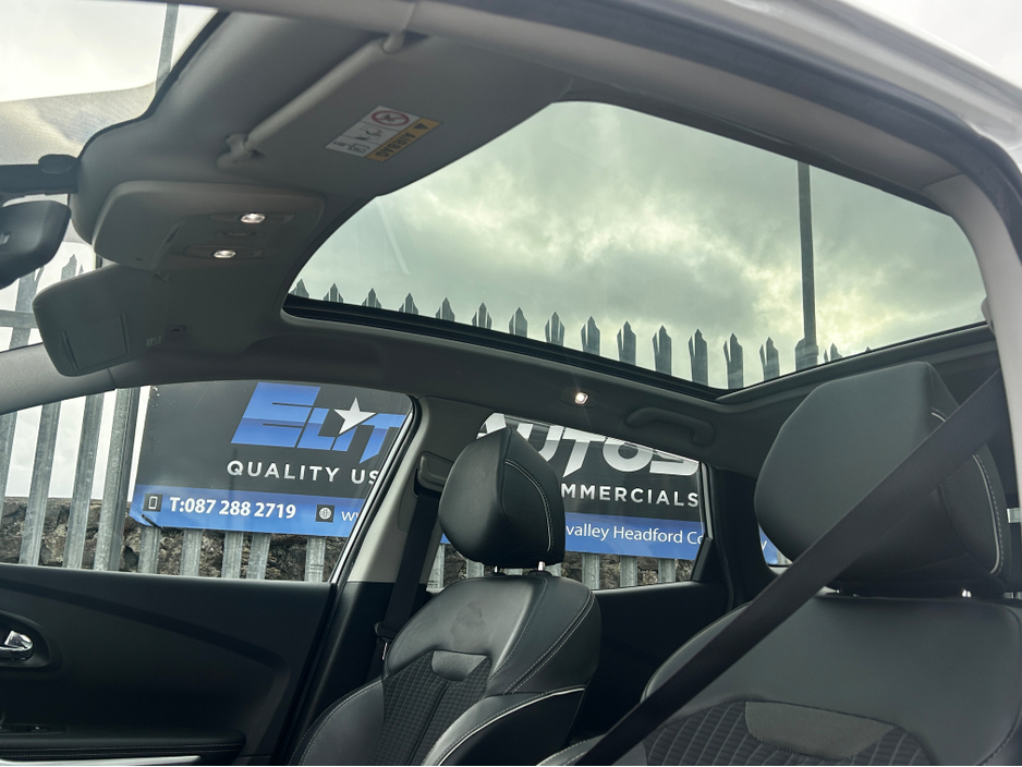 2018 Renault Kadjar TCE 1.3 Automatic High spec €17,995