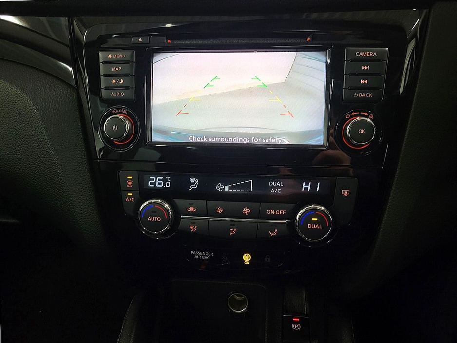 2020 Nissan Qashqai - image 8