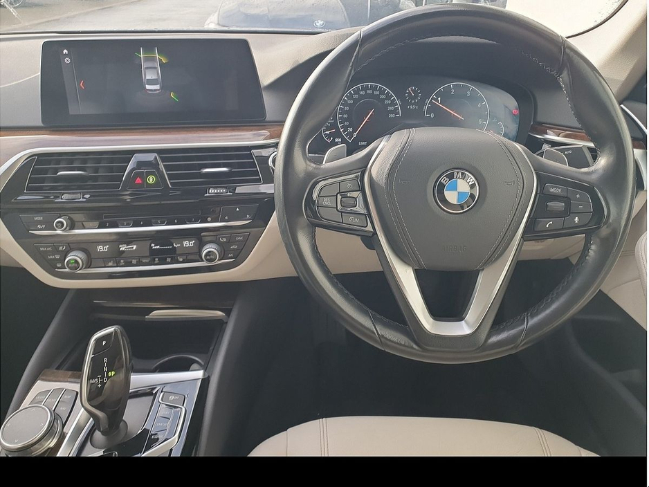 2019 BMW 5 Series 520d xDrive SE Auto €31,995