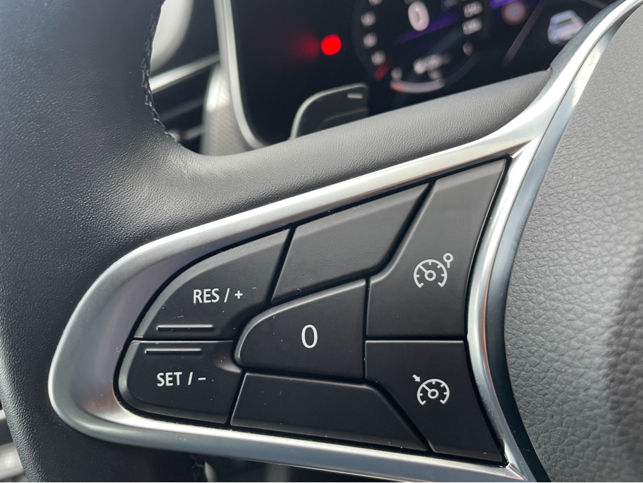 2023 Renault Arkana TCE 140 AUTO TECHNO 5DR LOW KMS AS NEW! €25,995