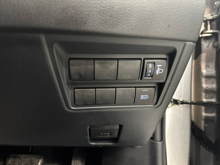 2024 Toyota Yaris Cross LUNA SPORT 4DR AUTO €30,950