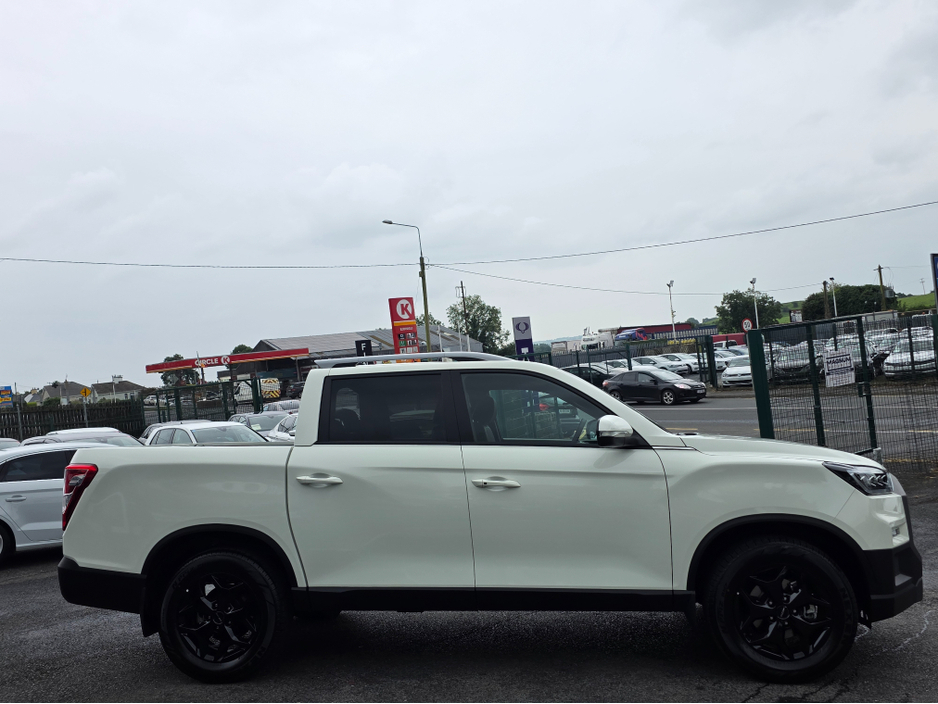 2025 Ssangyong Musso 2.2 PICK UP 5 SEATER COMMERCIAL 4WD 200 BHP 3.5 TON TOWING CAPACITY REV-CAMERA // 5 YEAR WARRANTY // APPLY FOR FINANCE TODAY // THE BEST VALUE PICK UP IN IRELAND // €40,950