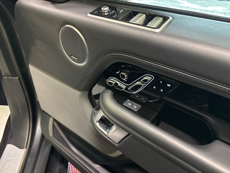 2021 Land Rover Range Rover - image 10