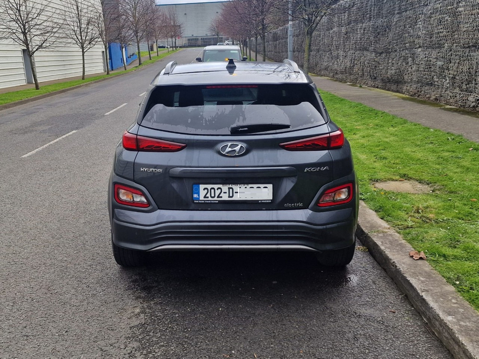 2020 Hyundai Kona - image 13