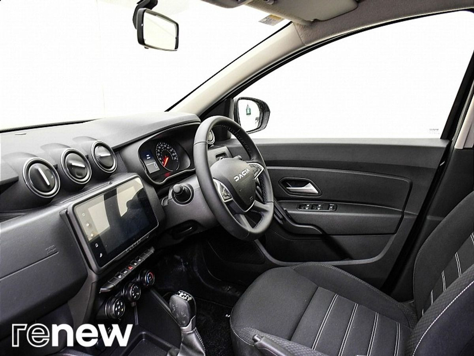 2023 Dacia Duster Journey TCe 150 4x2 AUTO NBI €24,990