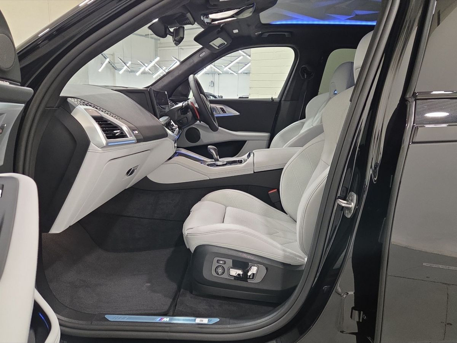 2026 BMW XM - image 7