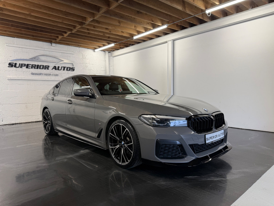 2021 BMW 5 Series - image 8