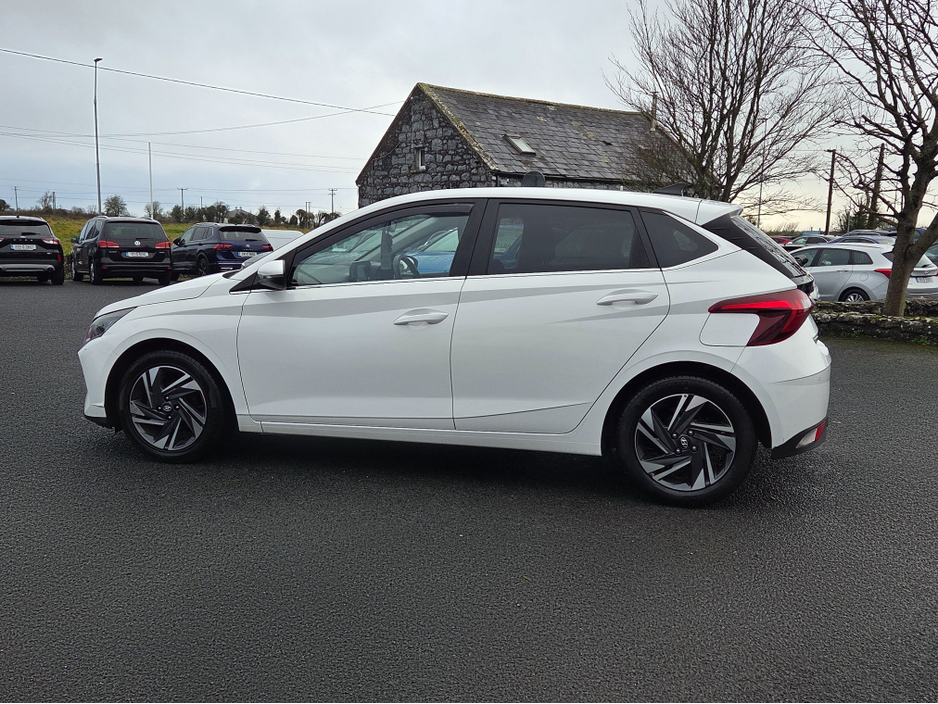2022 Hyundai i20 DELUXE PLUS 5DR €17,950