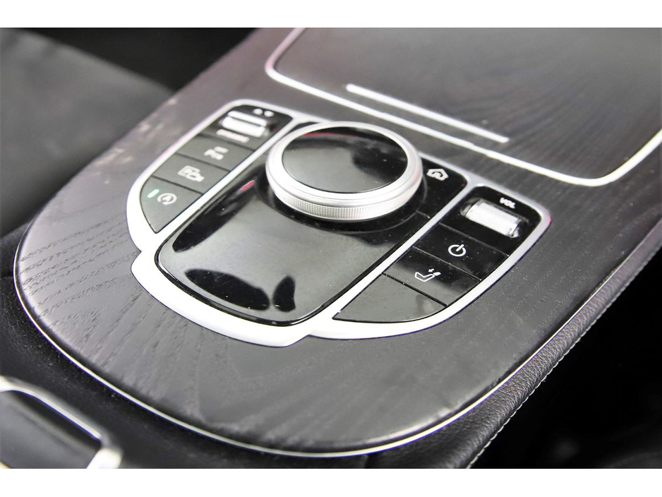 2018 Mercedes-Benz E Class - image 24