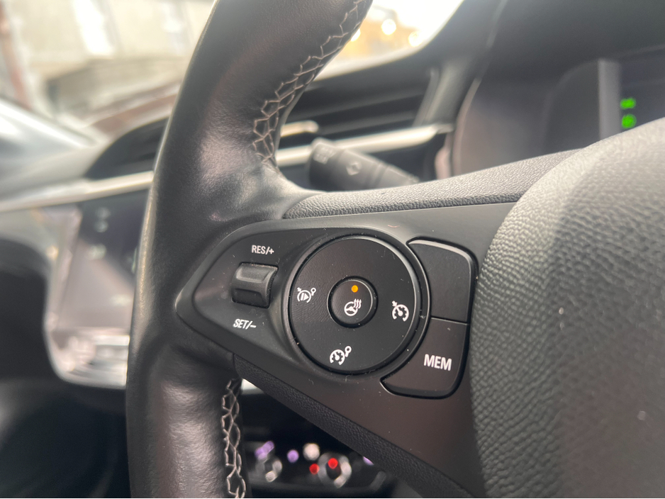 2022 Opel Corsa - image 7