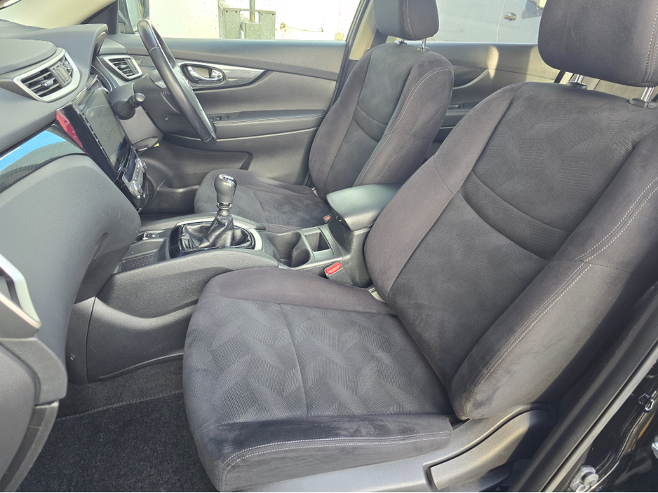 2016 Nissan X-Trail REAR CAMERA WITH CAR PLAY-LOW MILEAGE €12,950