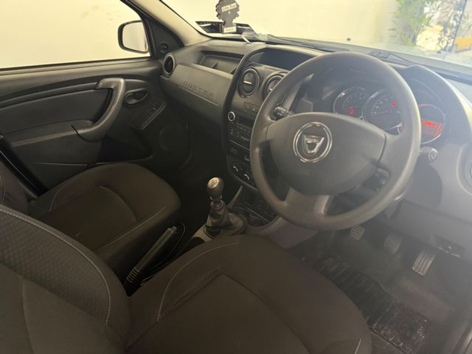 2017 Dacia Duster - image 7