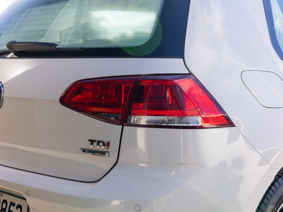 2016 Volkswagen Golf - image 7