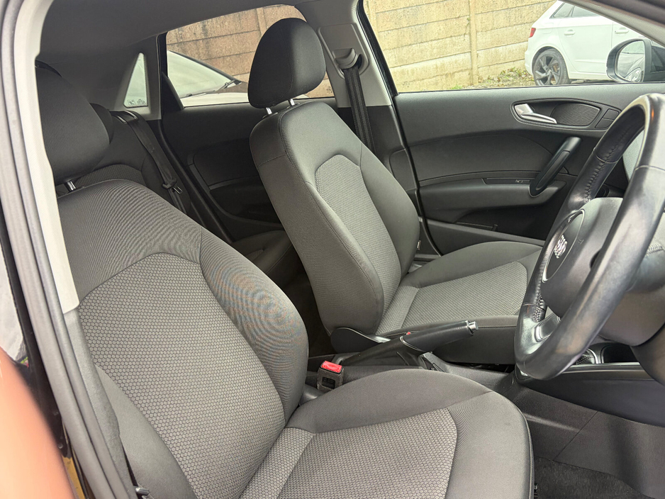 2016 Audi A1 - image 8