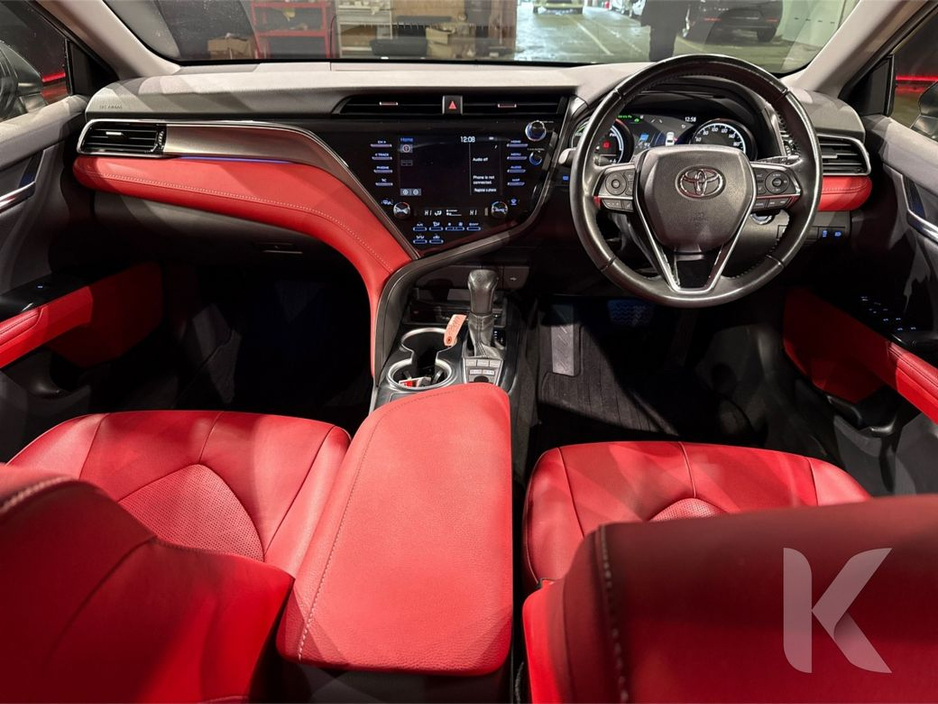 2021 Toyota Camry WS BLACK EDITION - HYBRID - 18'' ALLOY WHEELS - RED LEATHER INTERIOR - ELECTRIC SEATS - REAR CAMERA €26,950