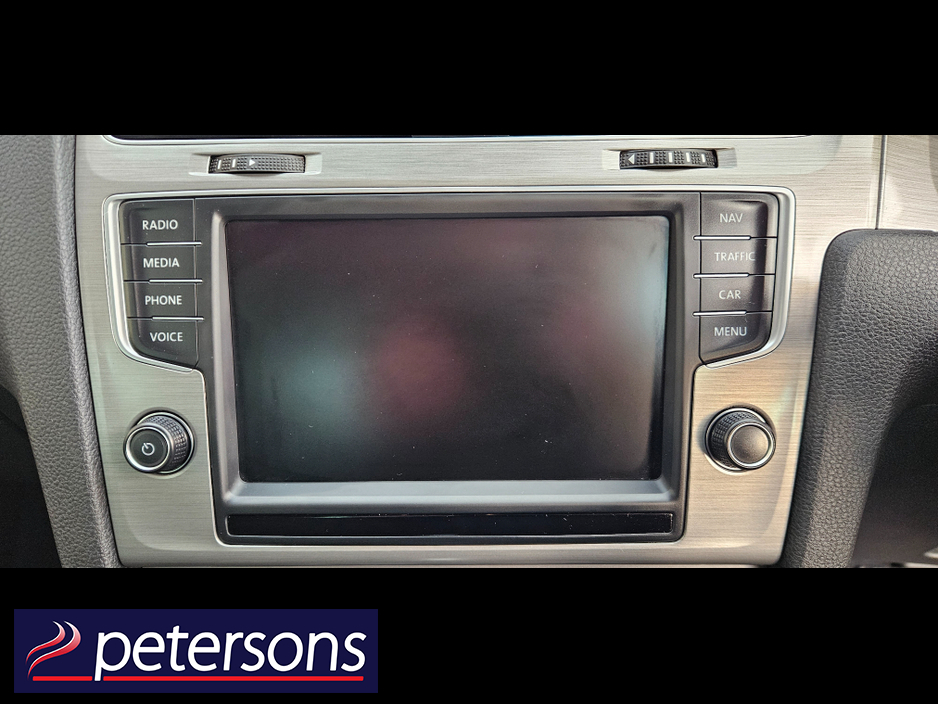 2017 Volkswagen Golf VOLKSWAGEN GOLF 1.2 PETROL AUTOMATIC - LOW MILEAGE €17,950