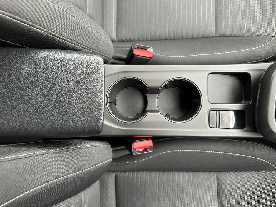 2023 Renault Arkana - image 26