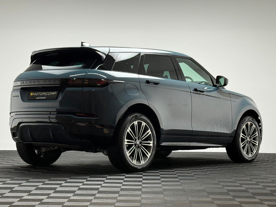 2025 Land Rover Range Rover Evoque HSE DYNAMIC P300E *PAN ROOF* €59,990