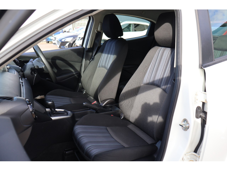 2016 Mazda Demio - image 24