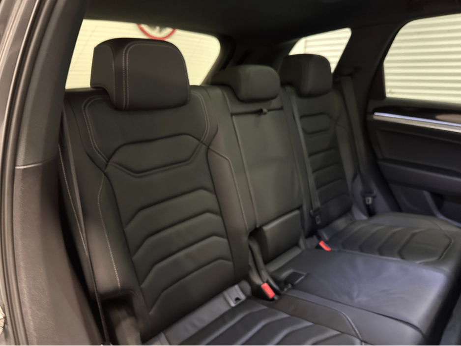 2023 Volkswagen Touareg V6 BLACK EDITION 3.0 TDI AUTO VW/AUDI SPECIALISTS WWW.DENISDARCYCARS.IE €84,950