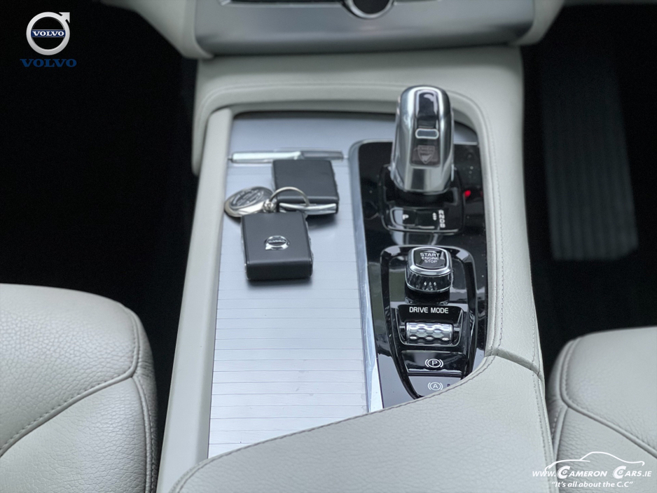 2019 Volvo XC90 T8 MOMENTUM GT 7 SEATER €41,950