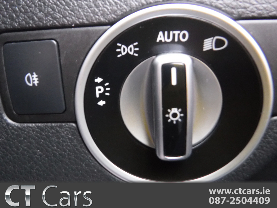 2016 Mercedes-Benz A Class - image 17