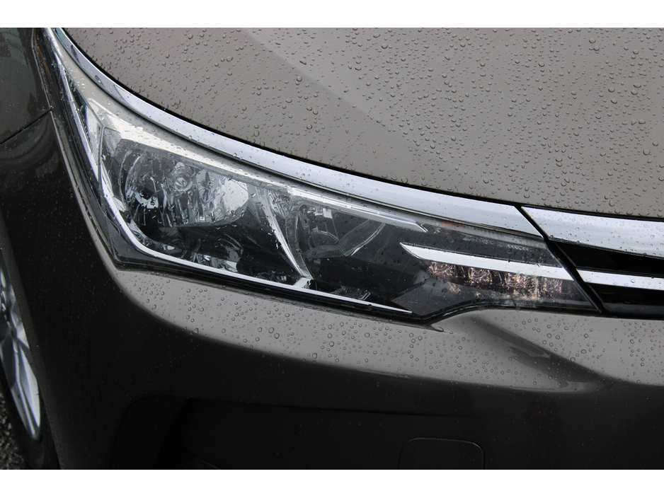 2017 Toyota Corolla - image 9