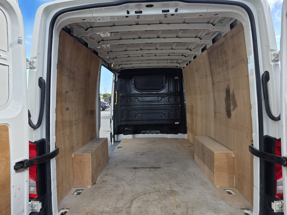2019 Volkswagen Crafter - image 5