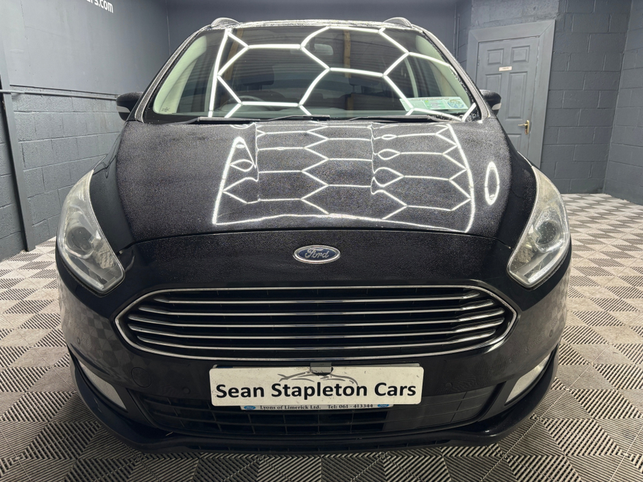 2017 Ford Galaxy - image 4