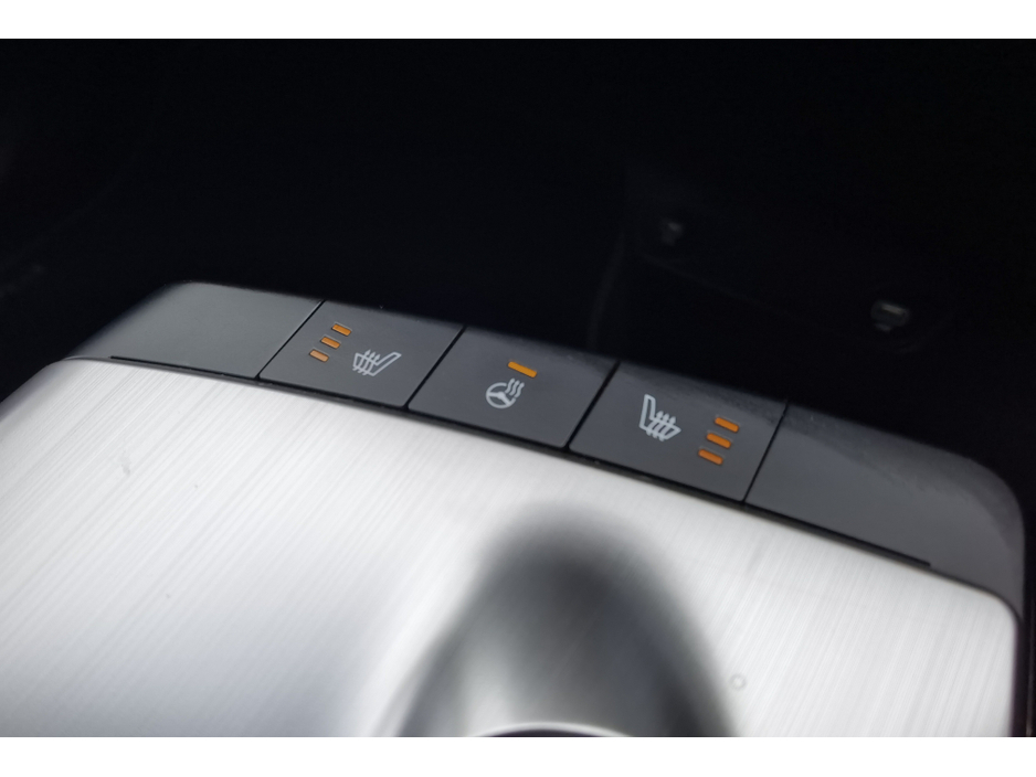 2022 Kia EV6 - image 18