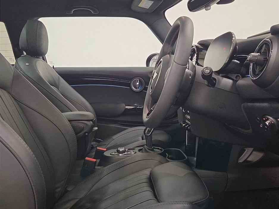 2023 MINI Hatch Electric Level 3 €24,950