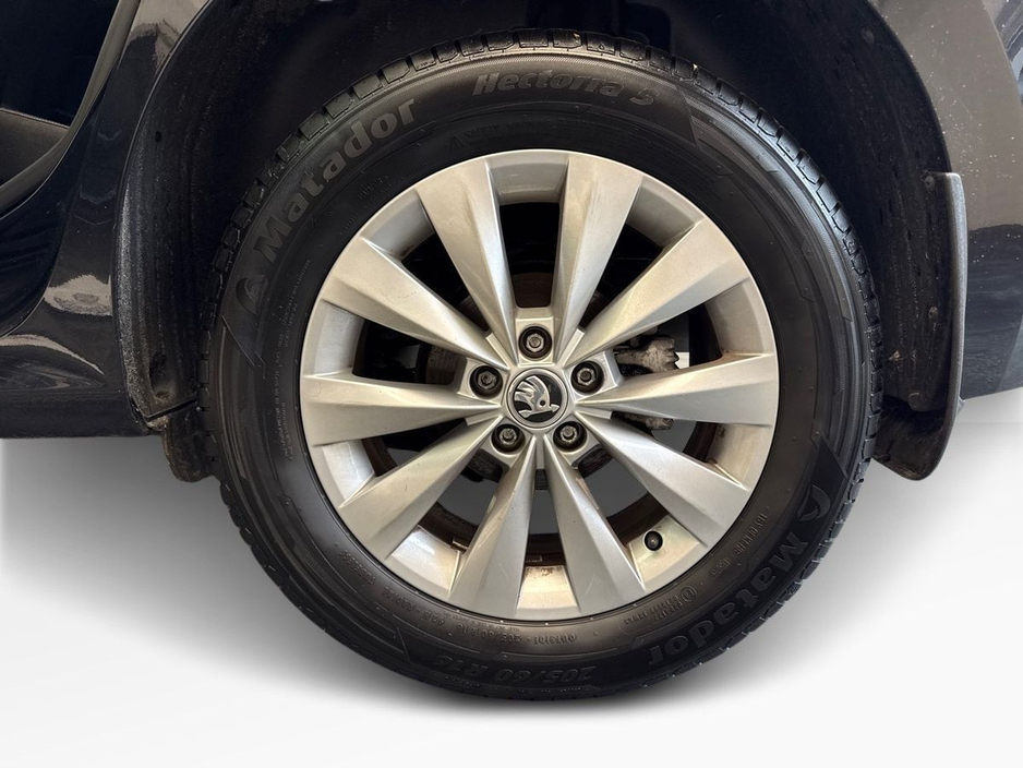 2023 Skoda Kamiq - image 5