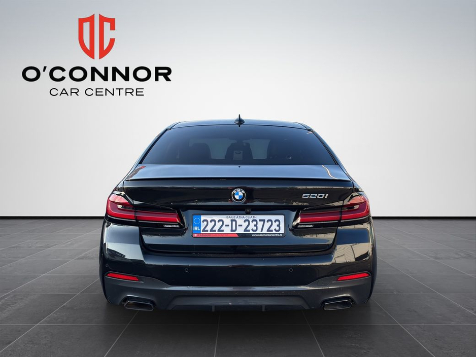 2022 BMW 5 Series - image 4