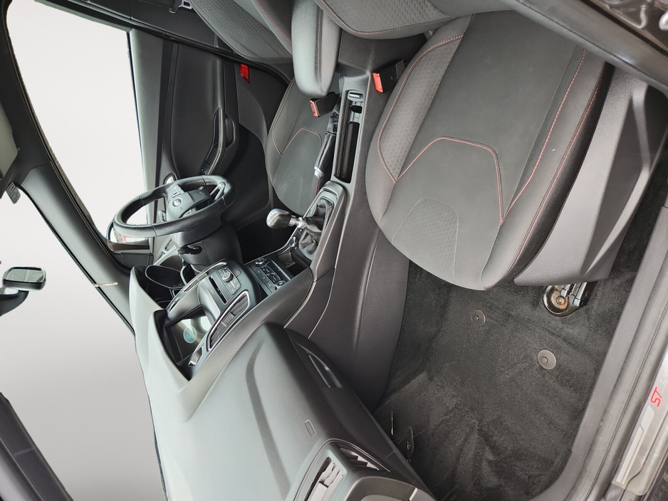 2017 Ford Focus 1.5 TDCi 120PS ST-Line Powershift €13,450