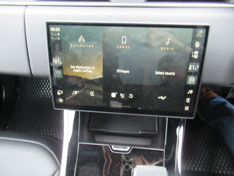 2024 Land Rover Range Rover Sport P460E Dynami €99,250
