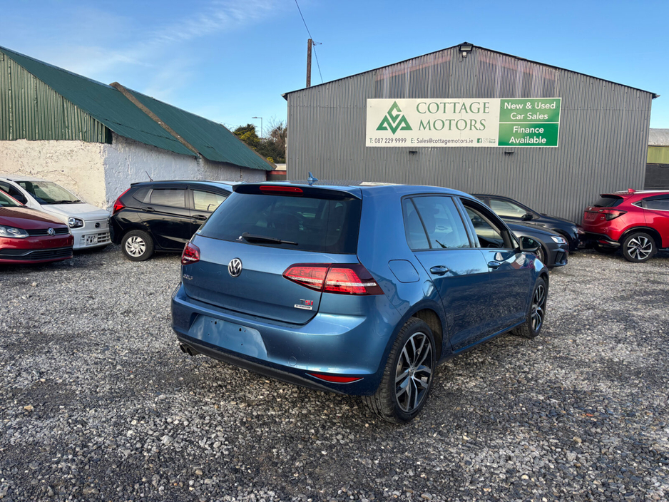 2017 Volkswagen Golf  €16,500