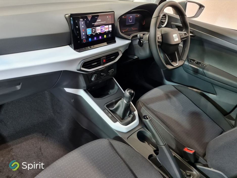 2025 SEAT Arona - image 3