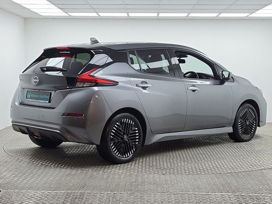 2024 Nissan Leaf - image 14