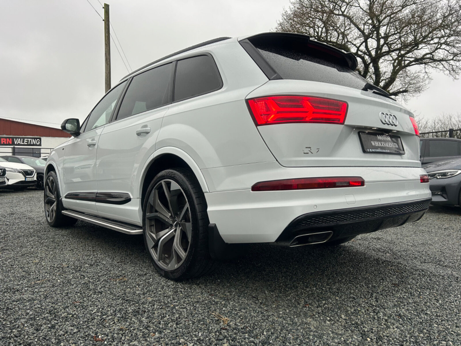 2017 Audi Q7 - image 34