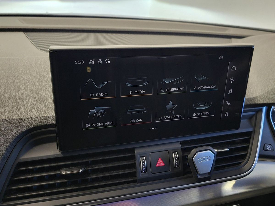 2025 Audi Q5 - image 8