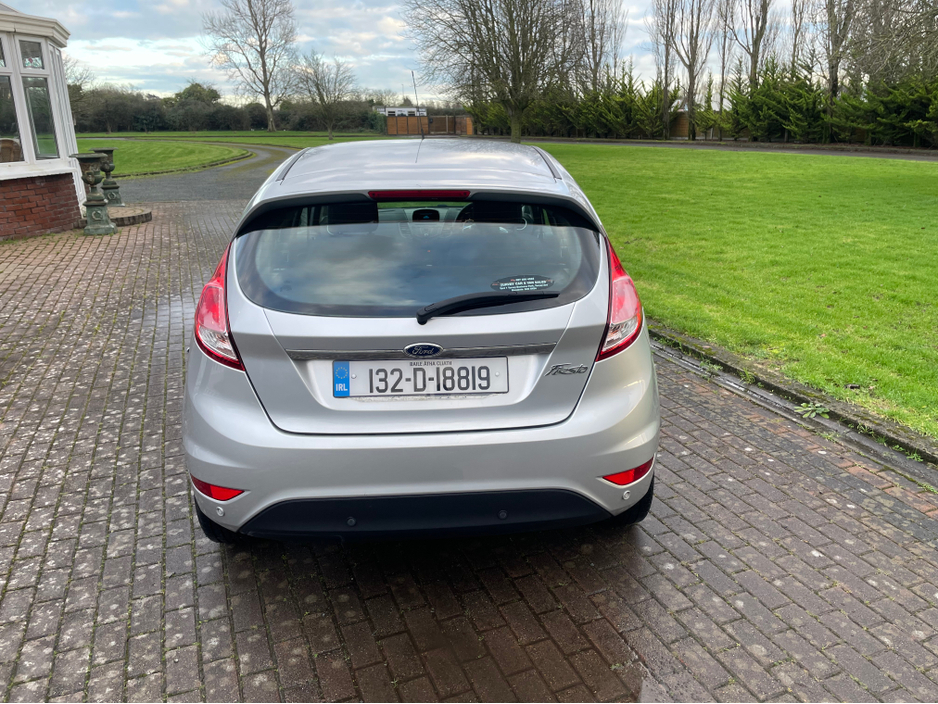 2013 Ford Fiesta 1.25 ZETEC 82PS 5DR ARGENTO €5,950