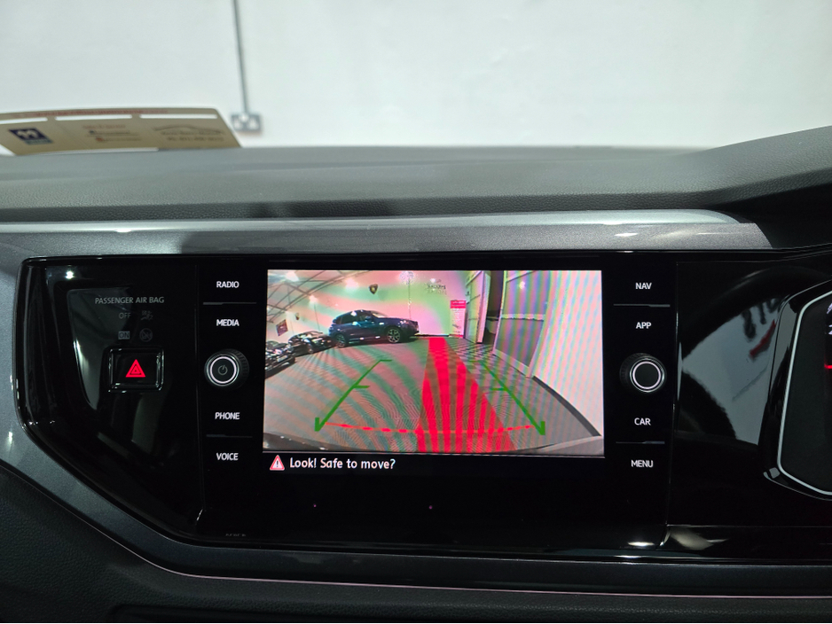 2020 Volkswagen Polo - image 14