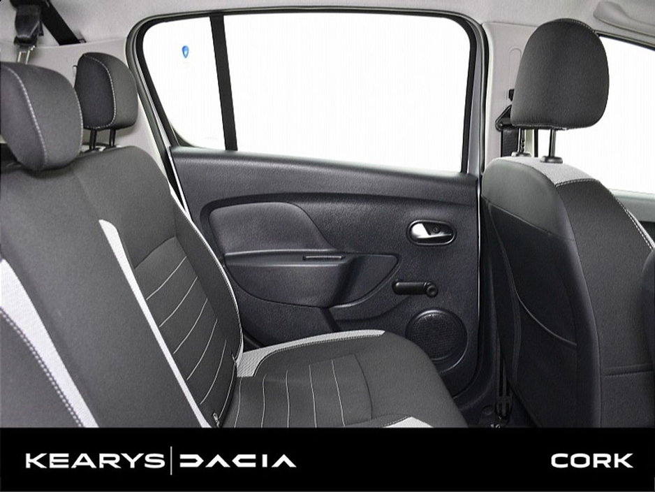 2019 Dacia Sandero Stepway - image 15