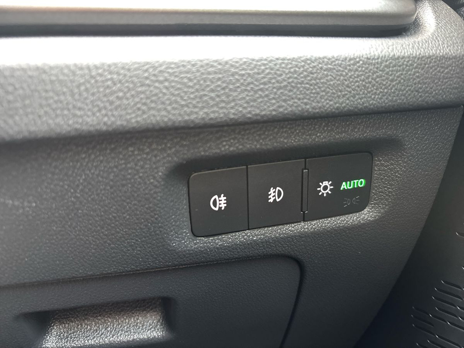 2024 Skoda Octavia - image 15