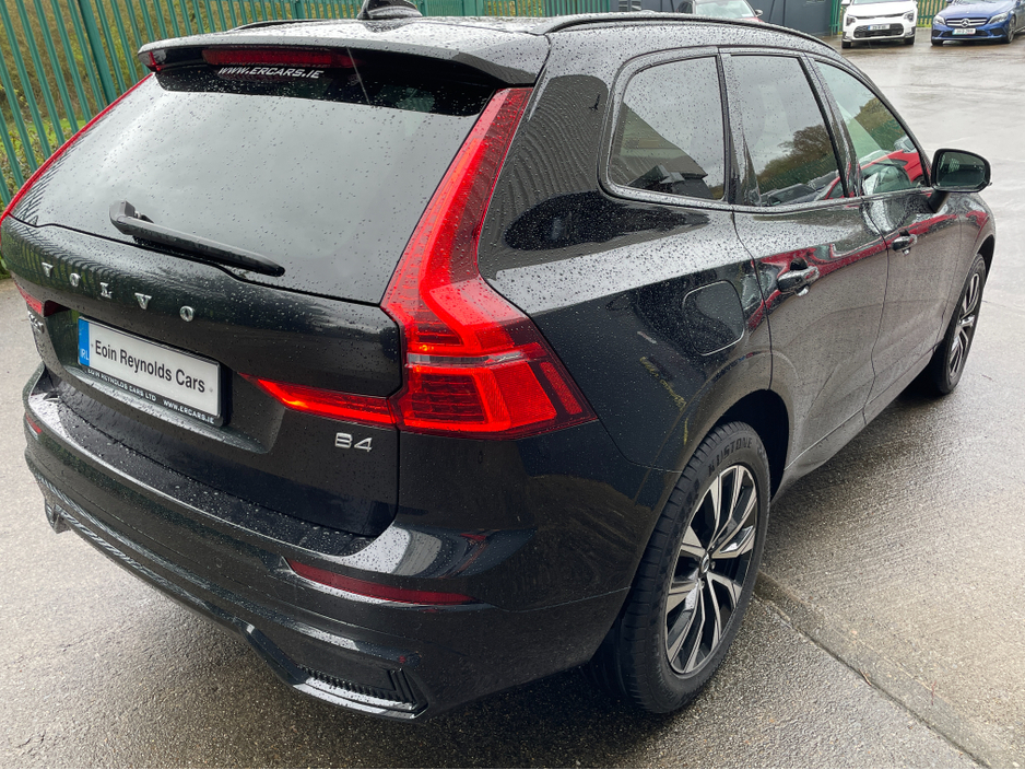 2023 Volvo XC60 - image 6