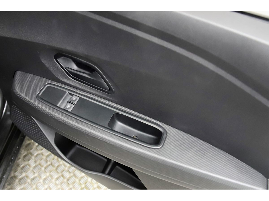 2023 Dacia Sandero - image 22