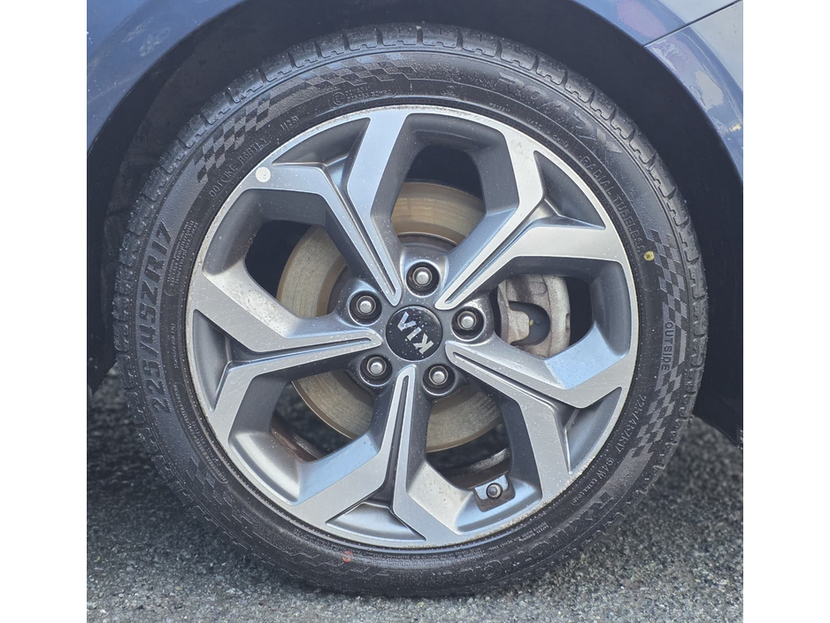 2021 Kia Ceed - image 6